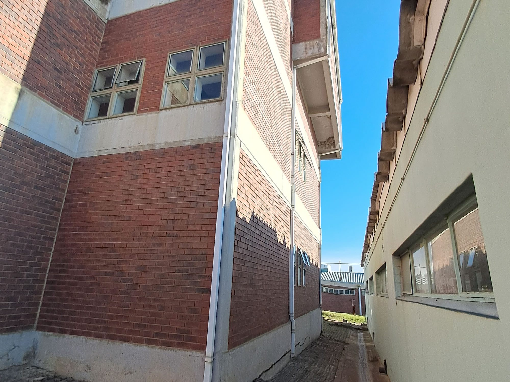 Charles Johnson Memorial Hospital